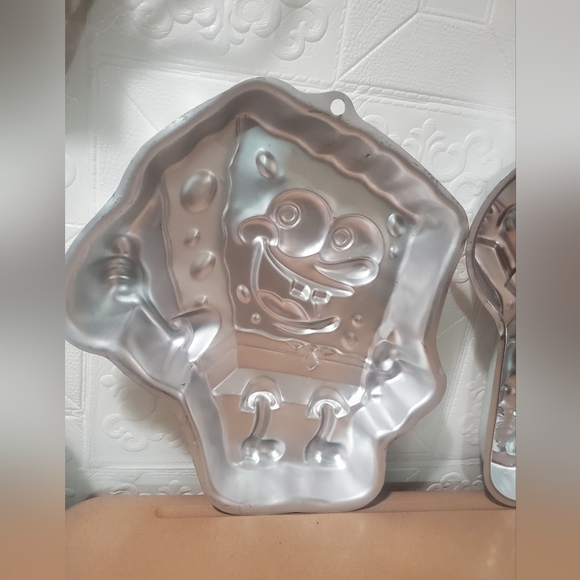 Vintage Dora And spongebob Metal Cake Pan Dessert Mold Nickelodeon - Picture 3 of 4